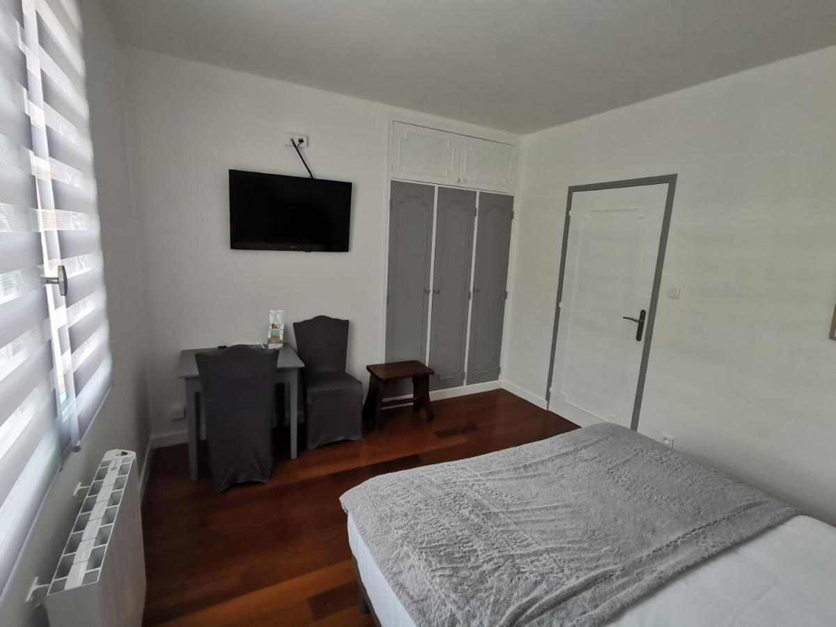 Le Senechal Bed & Breakfast Villefranche-de-Rouergue Ngoại thất bức ảnh
